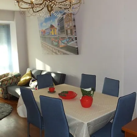Glamour House Guest house *